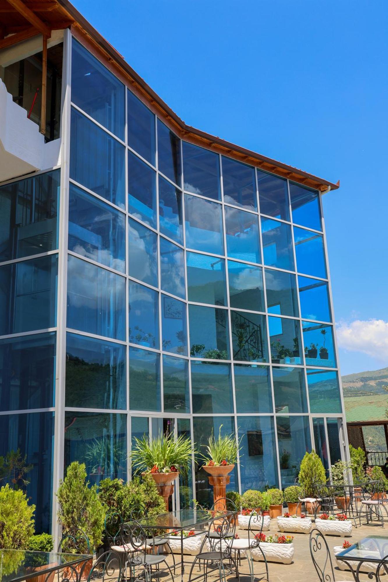 Cerenisht Hotel Kanione מראה חיצוני תמונה