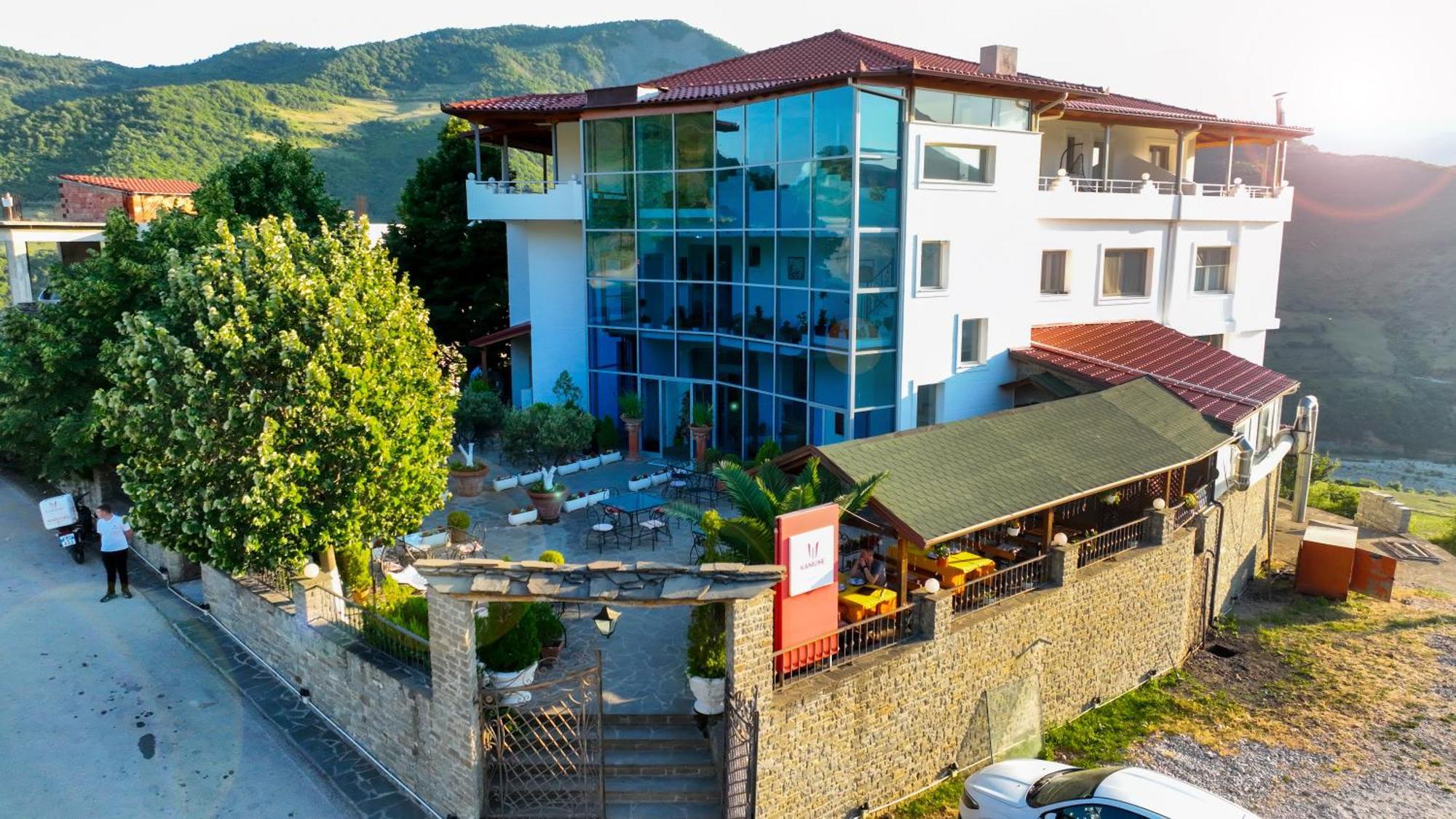 Cerenisht Hotel Kanione מראה חיצוני תמונה